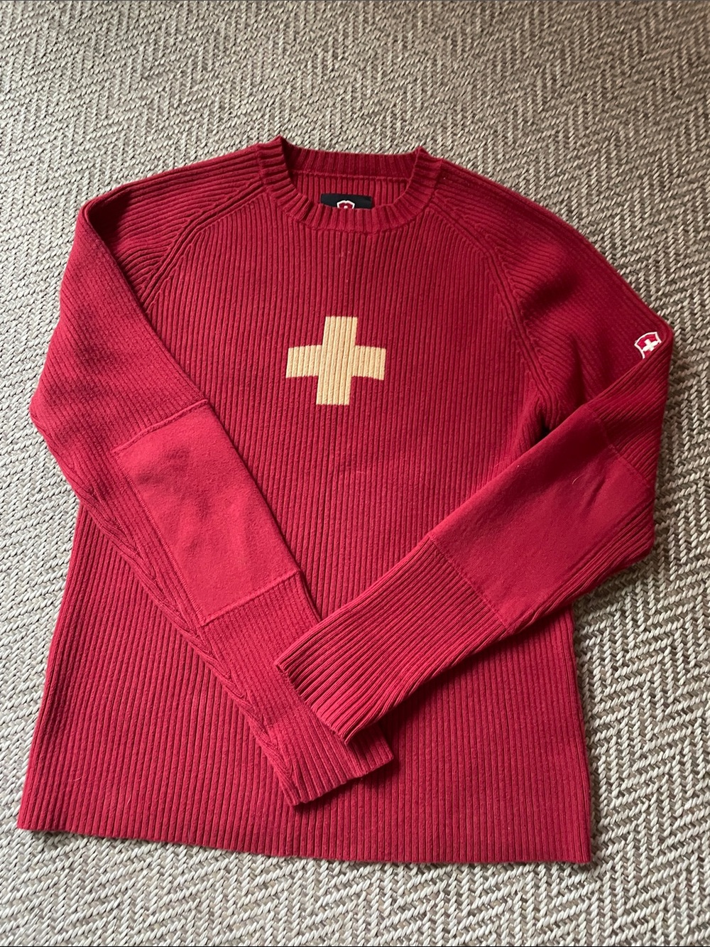 Victorinox Swiss Cross Red Crewneck Sweater - size small